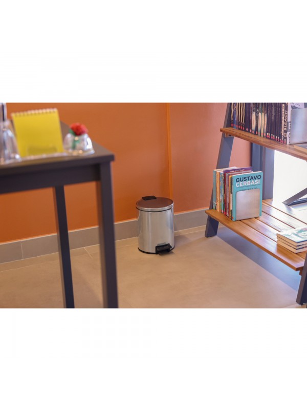Lixeira Inox Com Pedal Tramontina Loop 3 Litros 94547003